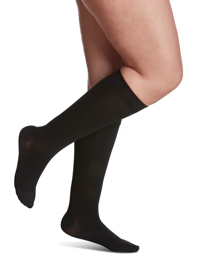 Women's Style Soft Opaque Calf 20-30mmHg - Image 4
